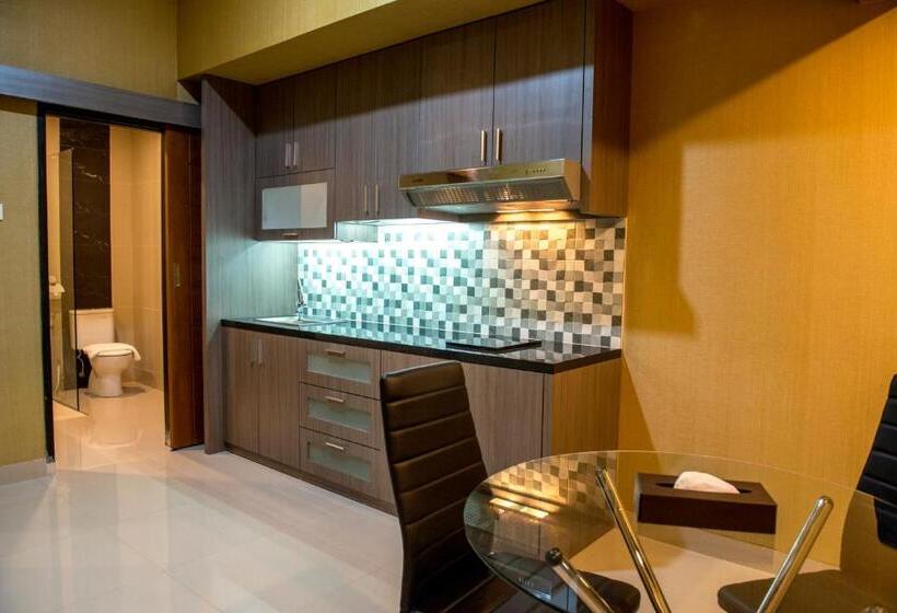 חדר דחוקס עם מיטת קינג, Grand Padis