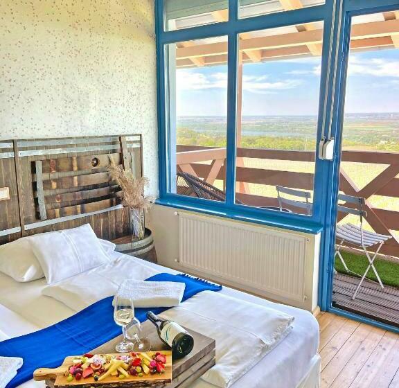 חדר סטנדרט עם מרפסת, Hilltop Borbirtok & étterem