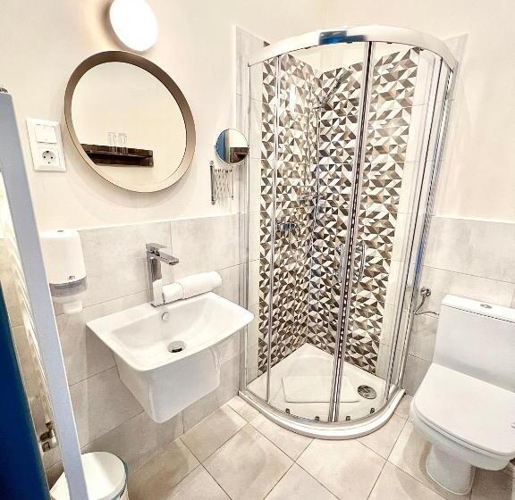 חדר סטנדרט עם מרפסת, Hilltop Borbirtok & étterem