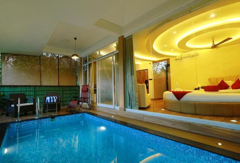 Villa 1 Quarto com piscina, Kuruva Island Resort And Spa   By Kabini Breeze, Wayanad