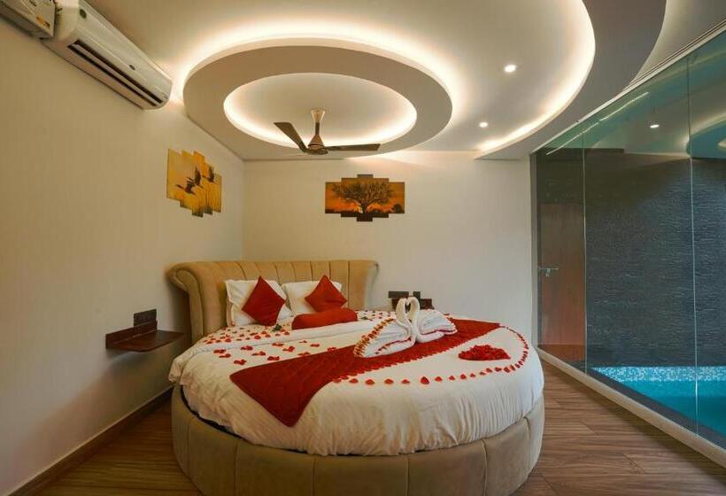Вилла с 1 спальней и бассейном, Kuruva Island Resort And Spa   By Kabini Breeze, Wayanad