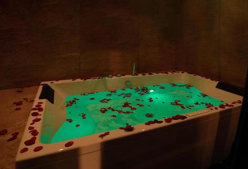 Suíte com Hidromassagem, Kuruva Island Resort And Spa   By Kabini Breeze, Wayanad