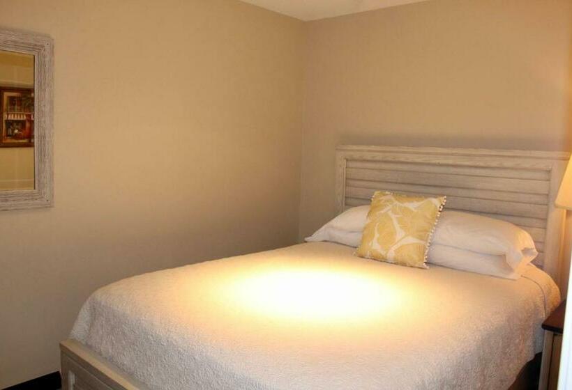 غرفة قياسية, Surry Seafood Company