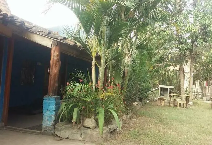 تختخواب در اتاق مشترک, Residencial Valle Sagrado Vilcabamba