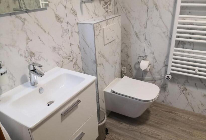 غرفة عائلية, Kerekerdő Vendégház   Kisszékely