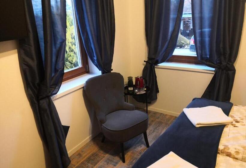 غرفة عائلية, Kerekerdő Vendégház   Kisszékely