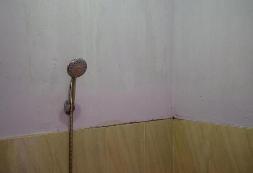 غرفة إقتصادية, Reddoorz Near Goa Jatijajar 2