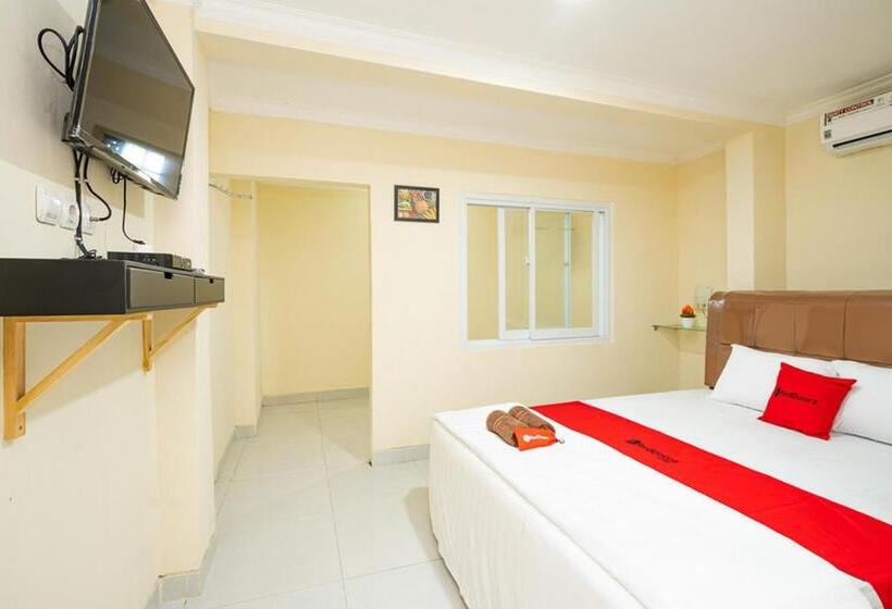 Номер Deluxe, Reddoorz Syariah Near Exit Toll Ciawi