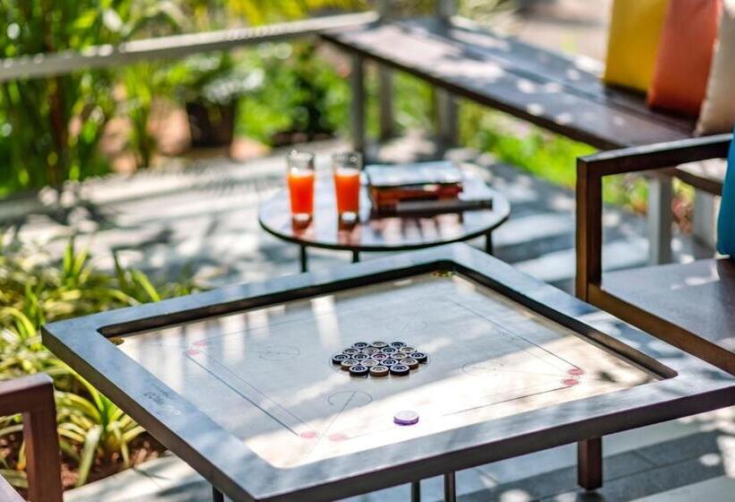 וילה עם חדר שינה אחד ובריכת שחיה, Saffronstays Casa Manga, Karjat   Pet Friendly Pool Villa Near Nd S Film World And Saltt