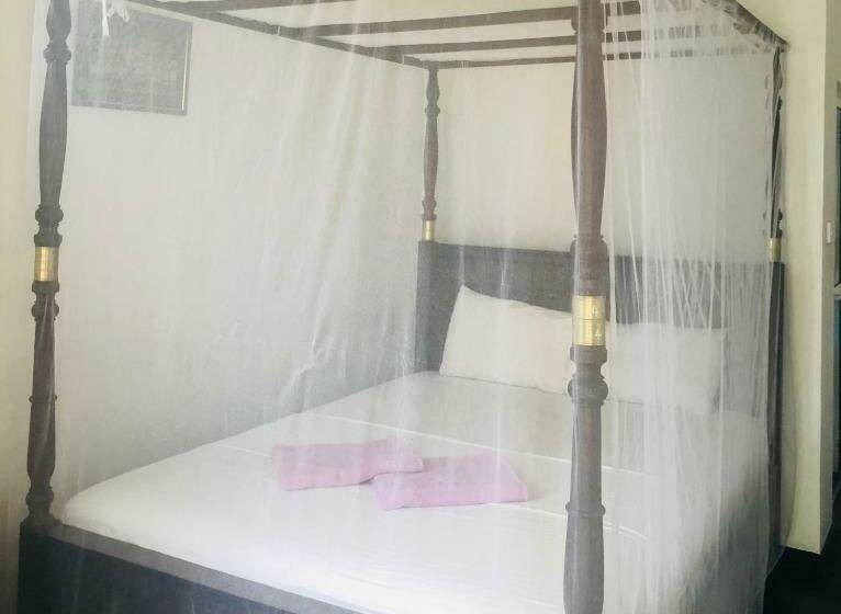 اتاق اکونومی, Screwpine Beach Villa