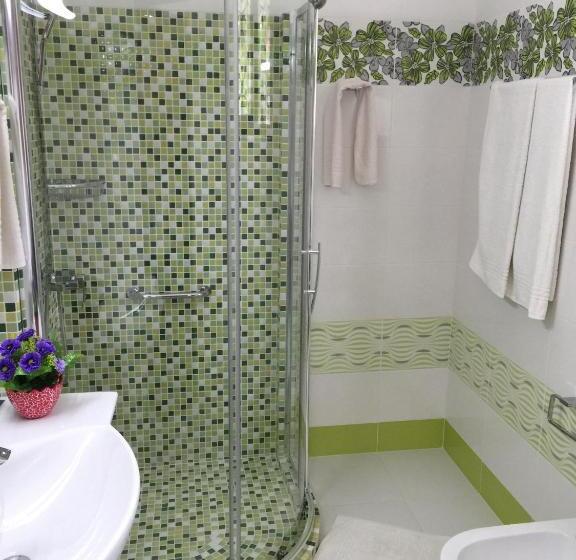 غرفة كومفورت ثلاثية, Green Canyon Uzbekistan