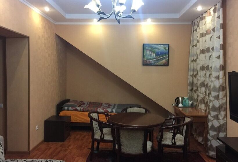 غرفة عائلية, Green Canyon Uzbekistan