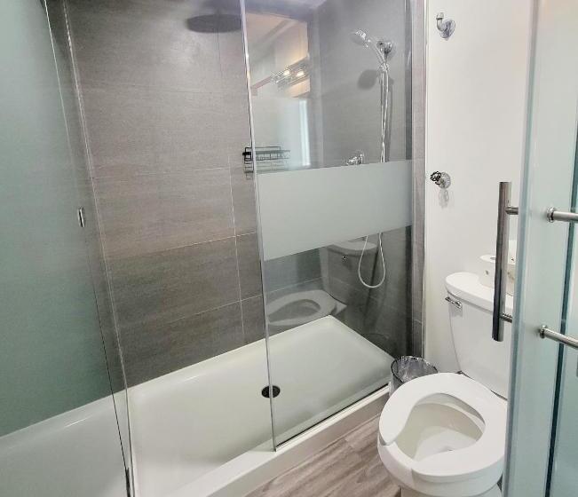 جناح سرير كينج, Heart & Hops Brewery Suites