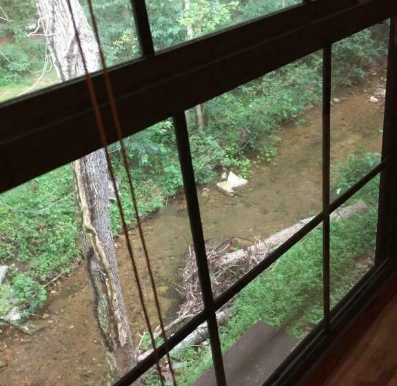 スタンダードルーム, The Sugar Creek Retreat