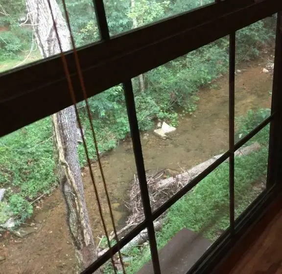 スタンダードルーム, The Sugar Creek Retreat