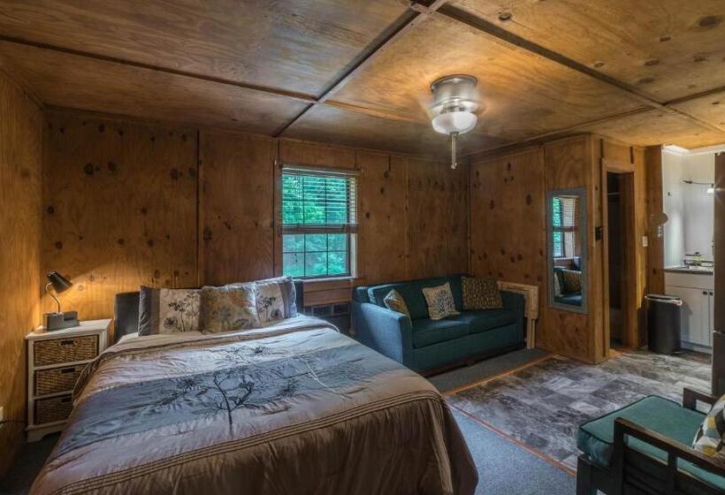 ガーデンビューのスタンダードワンルーム, The Sugar Creek Retreat