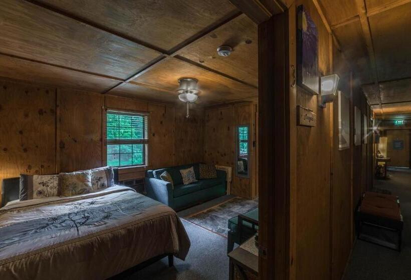 ガーデンビューのスタンダードワンルーム, The Sugar Creek Retreat