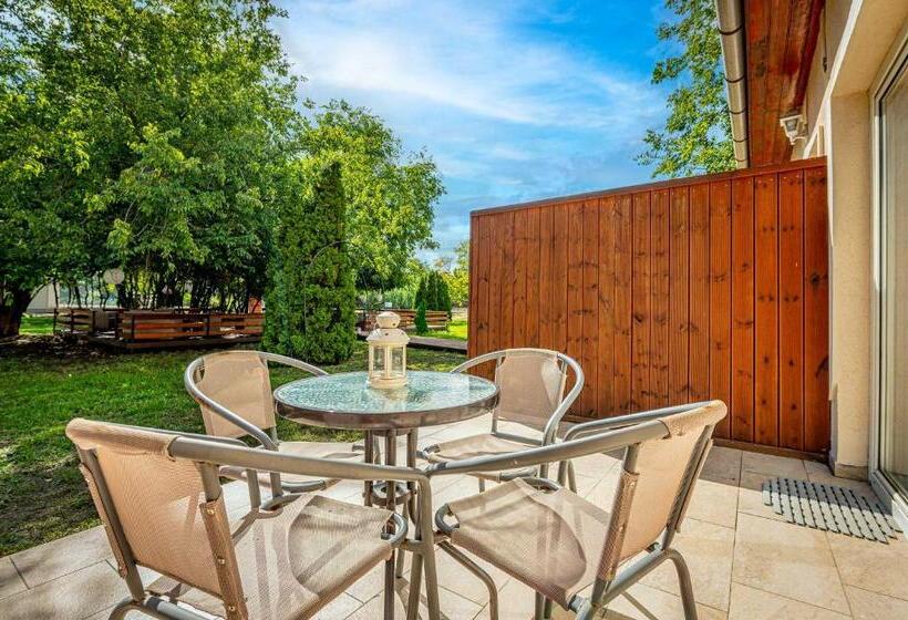 شقة غرفتين, Herczeg Udvarház Poroszló