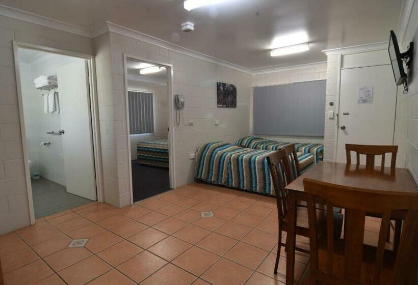 חדר משפחתי, Mundubbera Billabong Motor Inn