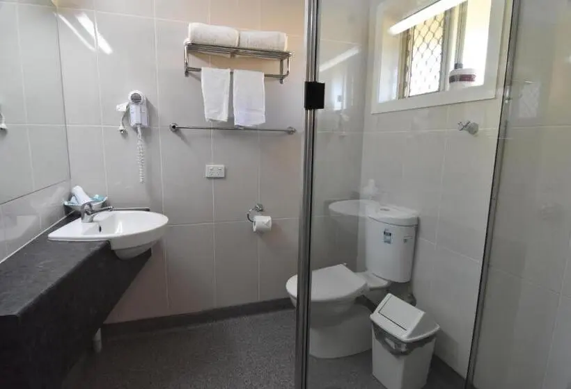 キングサイズベッドのデラックスルーム, Mundubbera Billabong Motor Inn