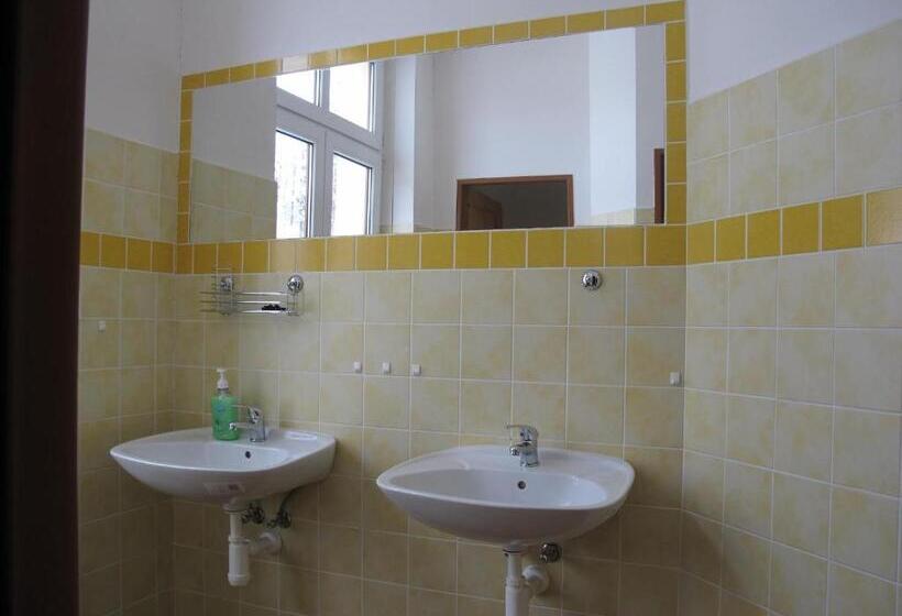 3침실 스위트, Penzion Sportino