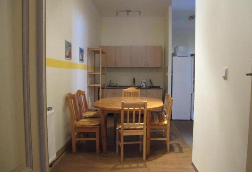 3침실 스위트, Penzion Sportino