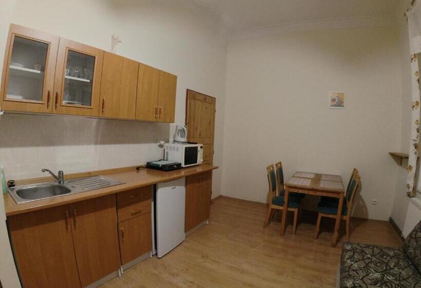 4인용 스탠다드 룸, Penzion Sportino