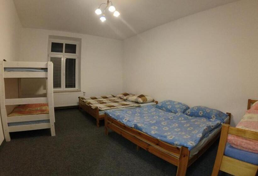 3침실 스위트, Penzion Sportino