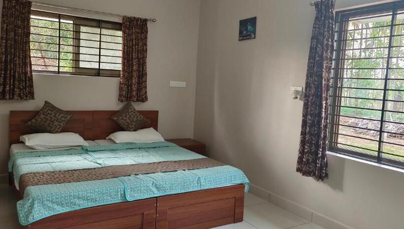 חדר משפחתי נוף לגינה, Sugamya Farm Guesthouse