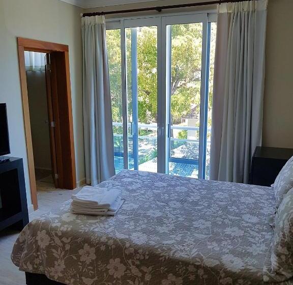 חדר דלוקס, Koko And Suzy's Ocean Dream