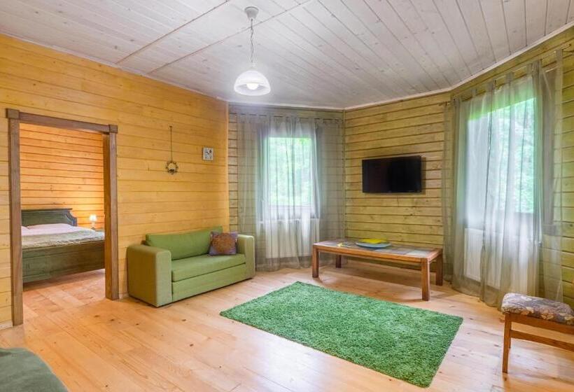 패밀리 스위트, Bird Valley