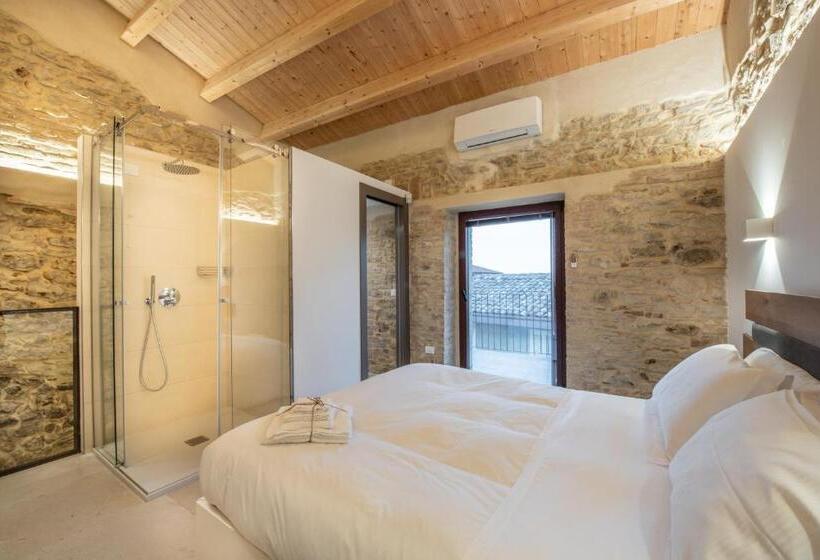 חדר דלוקס, Borgo Baccile By Vini Fantini