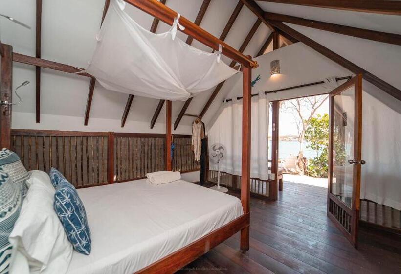 בקתה דלוקס, Islabela Islas Del Rosario