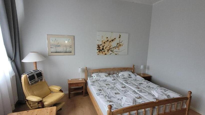 Номер Стандарт Вид на Море, Skeppsgården B&b