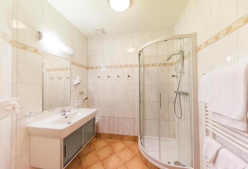 جناح, Landhotel Timmerer