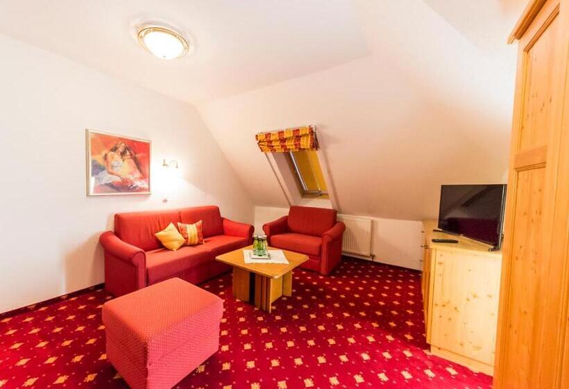 جناح مزوَّد بشرفة, Landhotel Timmerer