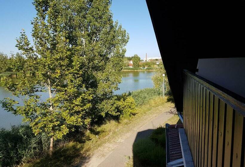 Четырехместный Номер Стандарт, Tó úti Vendégház