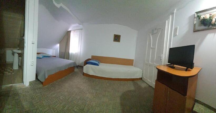 חדר סטנדרט לשלושה, Pensiunea Marydor