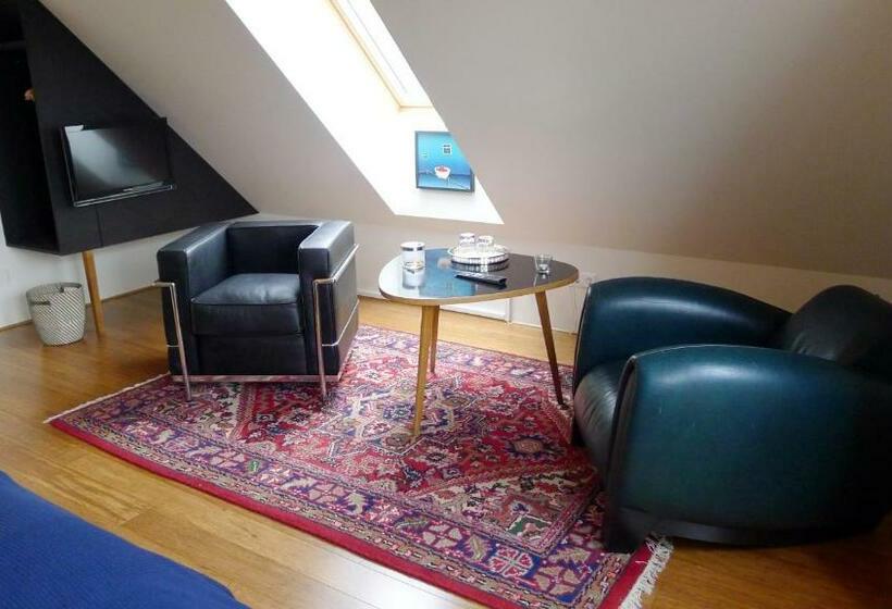 غرفة ديلوكس مزودة بشرفة, Lilla Trulla Gårdshotell   Feels Like Home