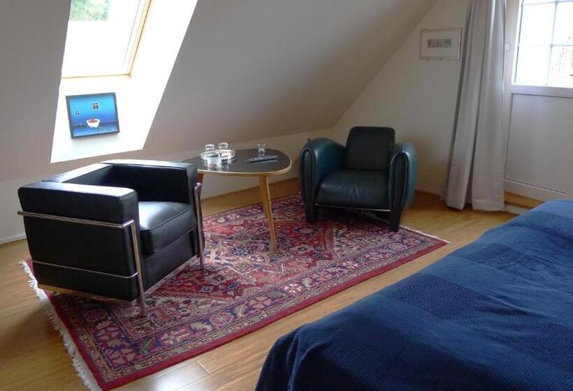 غرفة ديلوكس مزودة بشرفة, Lilla Trulla Gårdshotell   Feels Like Home