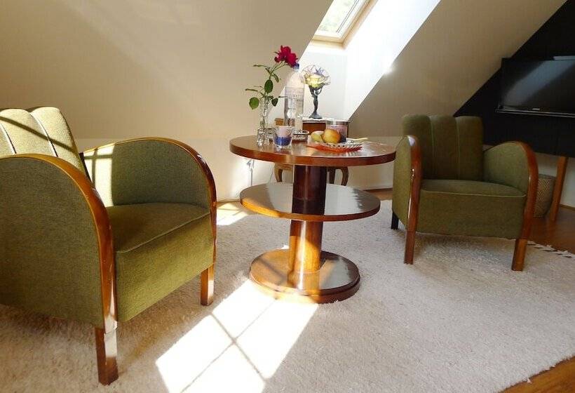 غرفة ديلوكس مطلّة علي الحديقة, Lilla Trulla Gårdshotell   Feels Like Home