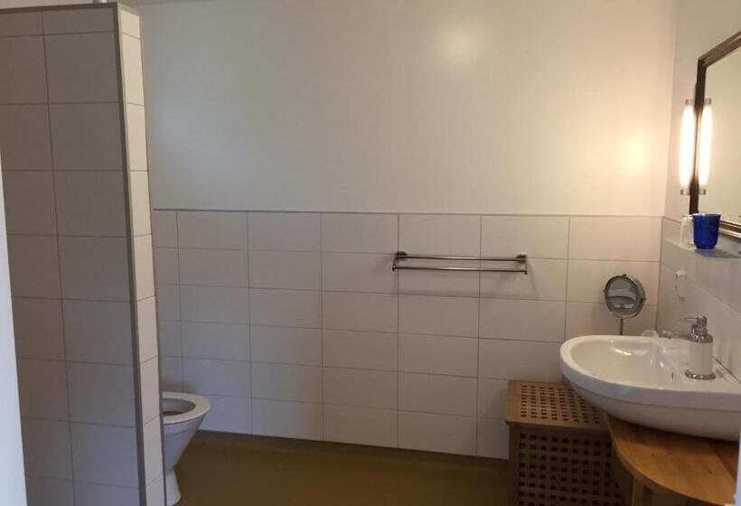 غرفة ديلوكس مطلّة علي الحديقة, Lilla Trulla Gårdshotell   Feels Like Home