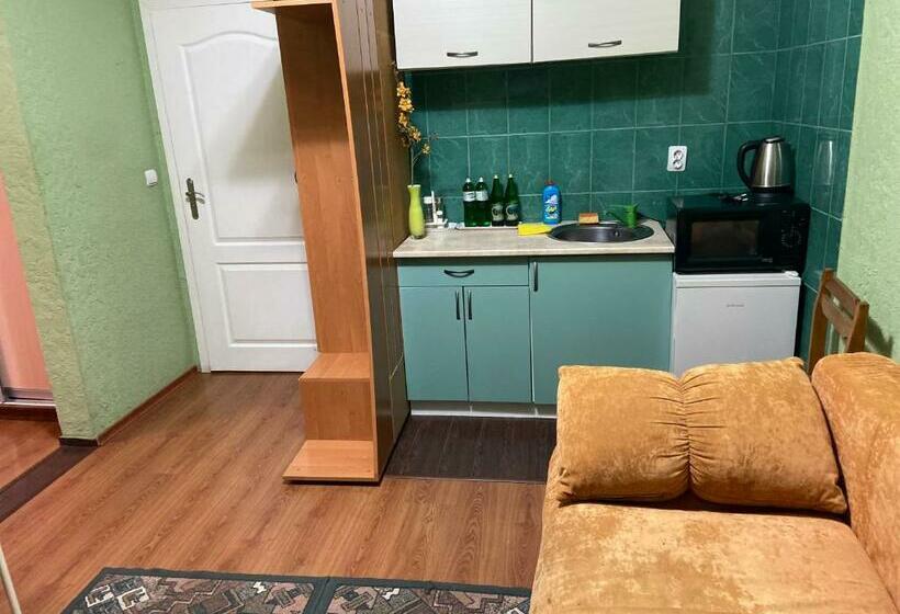 חדר משפתחתי סופריור, Fkoka