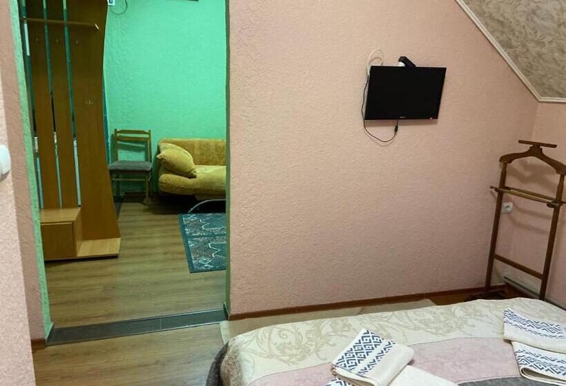 חדר משפתחתי סופריור, Fkoka