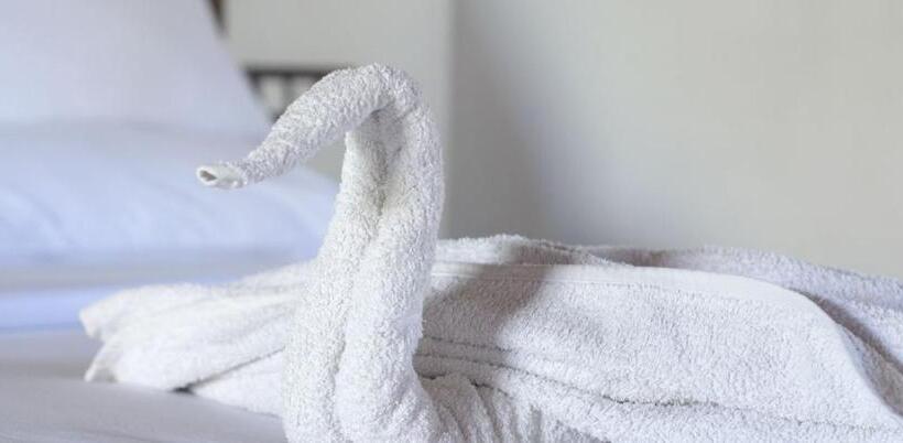 Deluxe Tent, Eka Resort