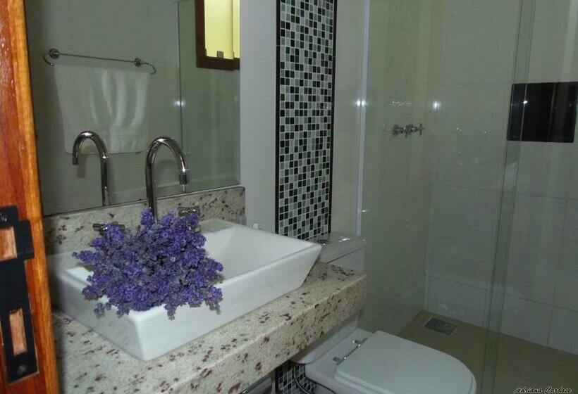 غرفة قياسية ثلاثية, Dourada Parque