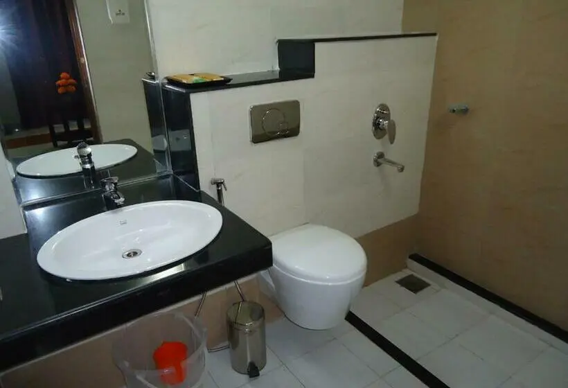 Quarto Superior, Hiton