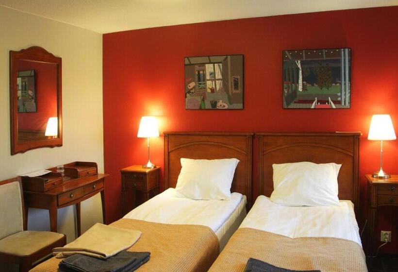 标准间, Urkin Piilopirtti