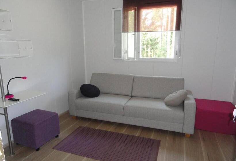 标准间, Kuhasensaari Lomakeskus