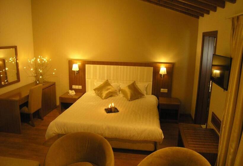 이그제큐티브 스위트, Livadia Hotel Kyperounta